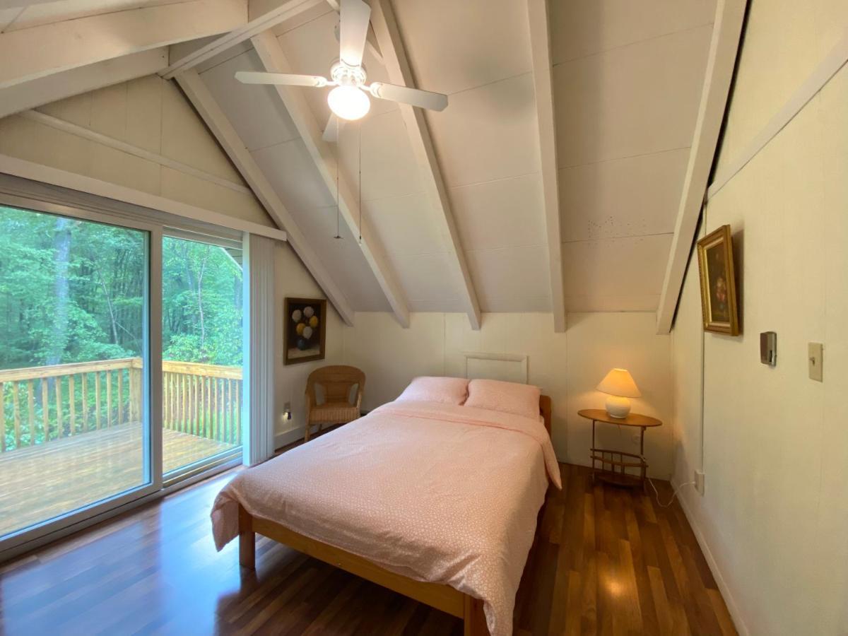 Secluded Chalet On Stream-Mins To Camelback Tannersville Exterior foto